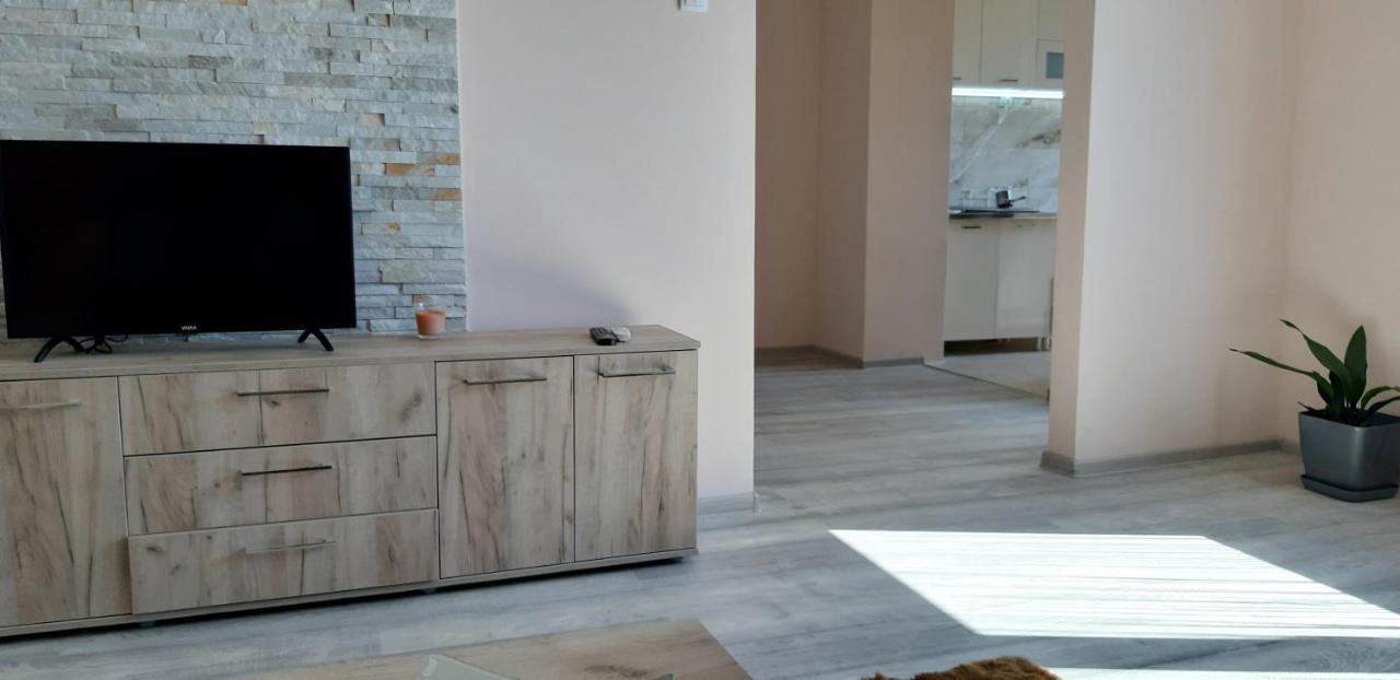 Lux Apartman ชาชาค ภายนอก รูปภาพ