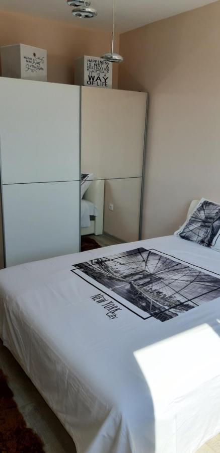 Lux Apartman ชาชาค ภายนอก รูปภาพ